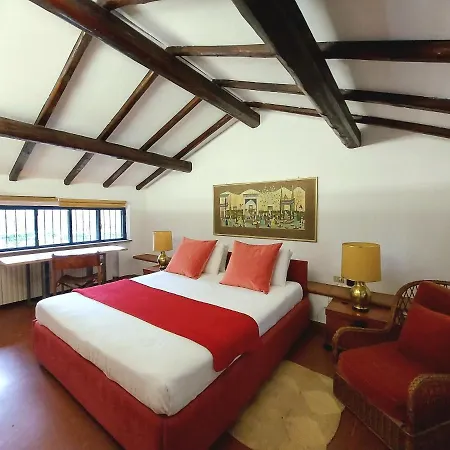 Villa With Private Pool And Garden