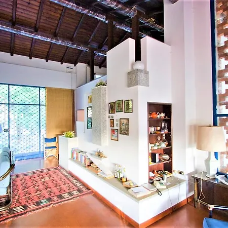 Villa With Private Pool And Garden Tradate